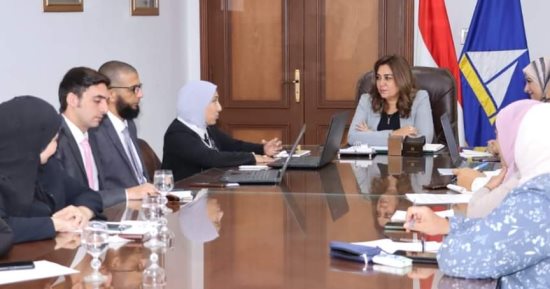 محافظ دمياط ترأس اجتماع اللجنة التنفيذية لمبادرة المشروعات الخضراء الذكية