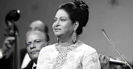 سعيد الشحات يكتب: ذات يوم.. 10 سبتمبر 1972.. سيدة الغناء العربى أم كلثوم تقدم آخر حفلاتها لصالح المجهود الحربى وسط إهمال إعلامى