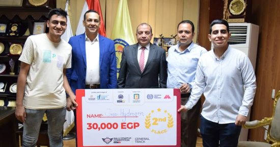 رئيس جامعة بنى سويف يكرم الفائزين بمسابقة رالي مصر لريادة الأعمال
