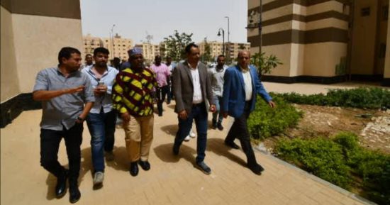 الإسكان: وفد من كينيا يتفقد مشروع تنفيذ 74 برجاً سكنياً بمدينة حدائق أكتوبر