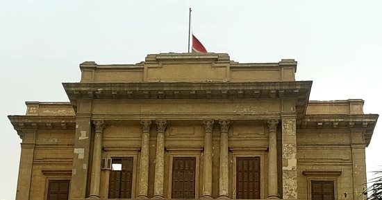 مجلس الشيوخ ينكس أعلامه حدادًا على ضحايا الكارثتين فى المغرب وليبيا  
