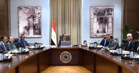 رئيس الوزراء يتابع الموقف التنفيذى لعدد من المشروعات بمحافظة الإسماعيلية