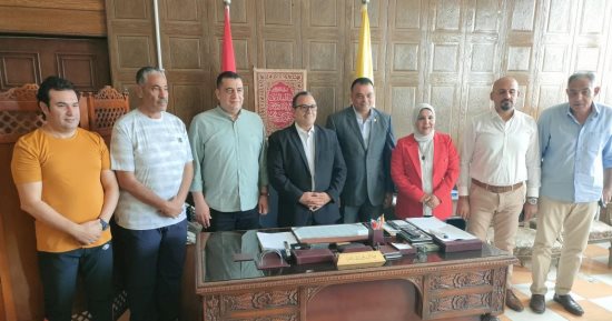 نائب محافظ شمال سيناء يستقبل لجنة من وزارة الرياضة لتفقد المنشآت الرياضية
