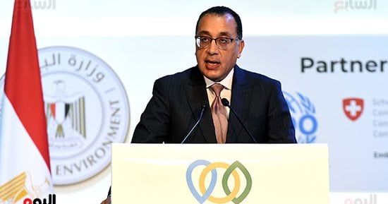 رئيس الوزراء يلتقى أعضاء غرفة الصناعات المعدنية ويبحث زيادة الإنتاج والتصدير