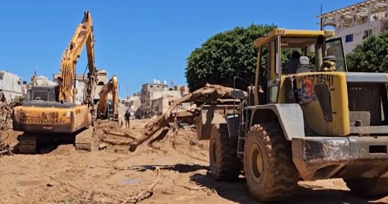 الجيش الليبي يكثف جهوده لانتشال جثامين ضحايا الاعصار في درنة.. فيديو