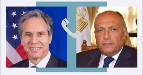شكري يستعرض مع نظيره الأمريكي جهود مصر فى إغاثة الليبيين بالمناطق المنكوبة