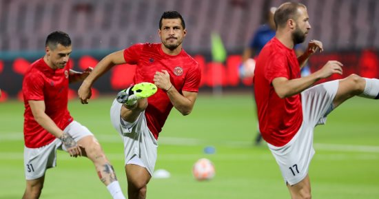 طارق حامد وشريف أساسيان في مواجهة الخليج ضد ضمك بالدوري السعودي