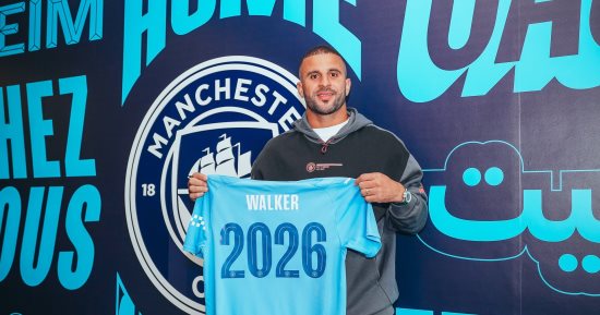 مانشستر سيتى يعلن تمديد عقد كايل والكر حتى 2026 بطريقة سينمائية.. فيديو