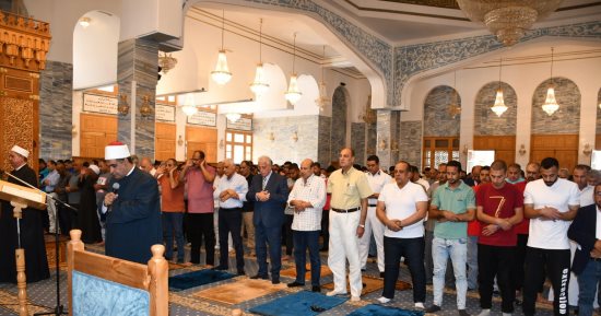 محافظ جنوب سيناء يؤدى صلاة الغائب على شهداء المغرب وليبيا