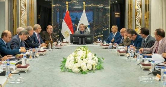 وزير الإنتاج الحربى يوجّه بتطبيق مبادئ الحوكمة بكل القطاعات