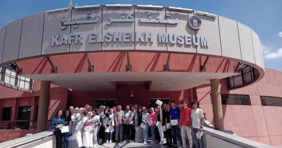 إقبال كبير على متحف كفر الشيخ وتنظيم محاضرات وندوات ضمن التدريب الصيفى.. صور