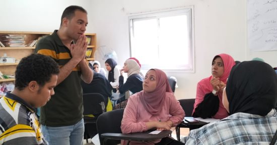 الشباب والرياضة تنظم دورة التعليم المدنى داخل قرى حياة كريمة ببنى سويف