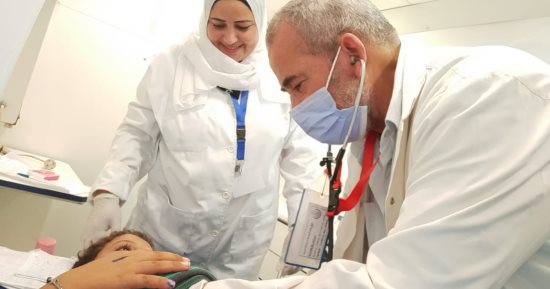قافلة طبية بقرية التلاتة بالصالحية تقدم الخدمة لأكثر من 2600 مواطن مجانا