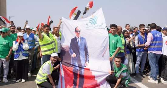 الصعيد على خطى التنمية والبناء.. سياسيون: يشهد عهدا جديدا مقوماته تحسين مستوى المعيشة وخلق فرص جديدة للمواطن.. ويؤكدون: تدشين فعلي للجمهورية الجديدة.. ومبادرة حياة كريمة استهدفت تحويل المحافظات لطاقة منتجة