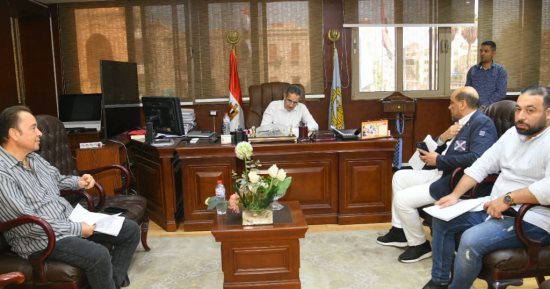محافظ الغربية يلتقى أعضاء مجلسى النواب والشيوخ لبحث ومناقشة مطالب المواطنين