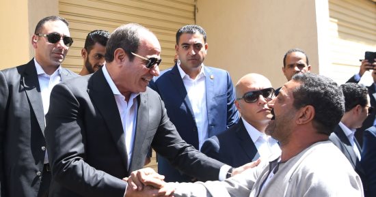 الرئيس السيسى يوجه الشكر لأهالى محافظة بنى سويف على حسن الاستقبال وكرم الضيافة
