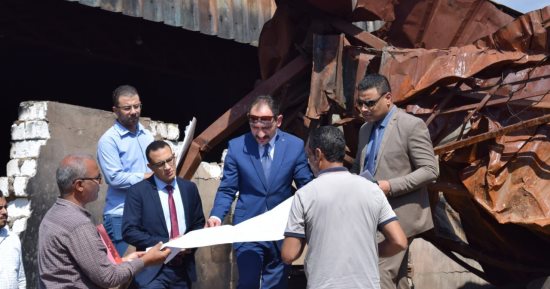 النيابة الإدارية تعاين موقع حريق مصنع كيماويات بالمنوفية