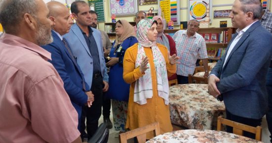 وكيل تعليم كفر الشيخ ورئيس مدينة الرياض يتفقدان المدارس استعدادا للعام الدراسى