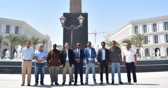 الإسكان: مستشار نائب رئيس جنوب أفريقيا يزور مدينة العلمين ويتفقد معالمها 