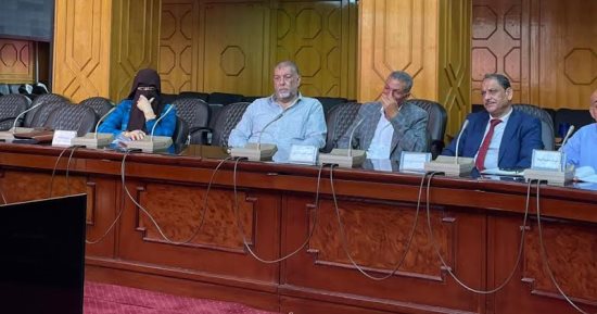 نائب محافظ الإسماعيلية يبحث مقترحات لحل مشاكل المزارعين