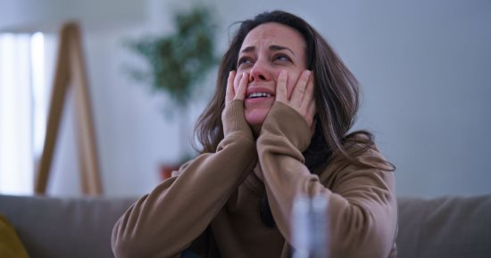 5 أبراج حساسة وعاطفية.. تواجه صعوبة في اتخاذ قرارات عملية 