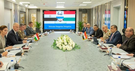 وزير الدولة للإنتاج الحربى يستقبل وزير دفاع المجر  