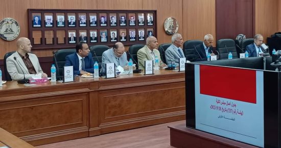 مجلس كلية حقوق عين شمس يبحث ترتيبات بدء العام الجامعى الجديد