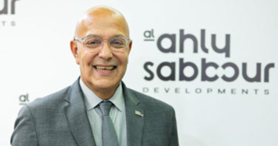 الأهلى صبور.. ضخ 5 مليارات جنيه فى الإنشاءات و11.5 مليار جنيه مبيعات مستهدفة .. "العتال هولدينج" توقع 8 عقود جديدة مع مكاتب استشارية لبدء العمل فى West Leaves.. شركة MBG تحول رأس البر إلى ساحل شمالى جديد