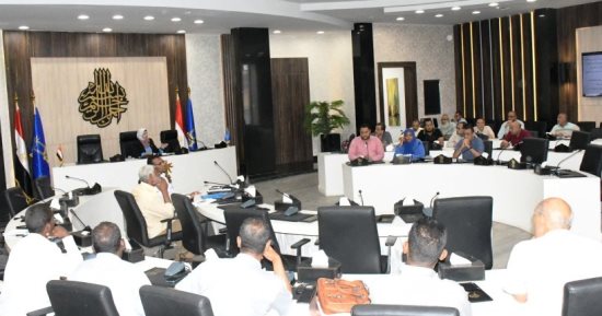 محافظة أسوان: التنسيق مع الجهات لتنفيذ مشروع التخطيط والتنمية 