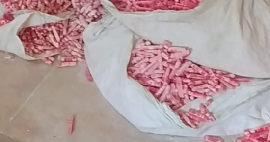 ضبط مواد غذائية فاسدة وحلوى مشتبه فى عدم صلاحيتها بالغربية
