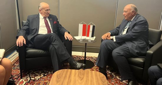  وزير الخارجية يناقش مع نظيره البولندى تطورات الحرب الروسية الأوكرانية