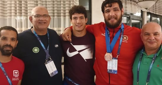 البعثة المصرية تحتفل بتتويج منيع ببرونزية بطولة العالم للمصارعة.. صور
