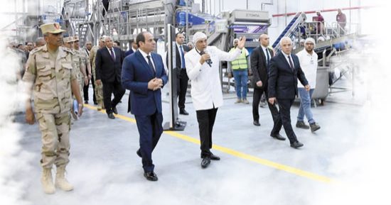 جولات الخير والتنمية فى محافظات مصر.. سيرة قائد ومسيرة وطن.. زيارات الرئيس السيسى «جابر الخواطر» تمتد من الإسكندرية لأسوان.. 9 سنوات من البناء وآلاف المواعيد مع الأمل.. أكثر من 50 جولة ميدانية
