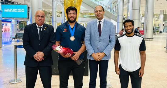 عبد اللطيف منيع يعود من صربيا متوجا ببرونزية بطولة العالم للمصارعة