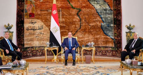الرئيس السيسى يؤكد توافر فرص عديدة لتحقيق الاستفادة المتبادلة بين مصر والصين  