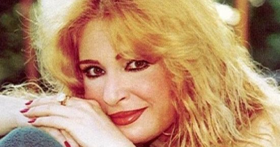 فنانات اشتهرن بالشعر الأصفر موضة شتاء 2024.. أبرزهن نيللي ونادية الجندي