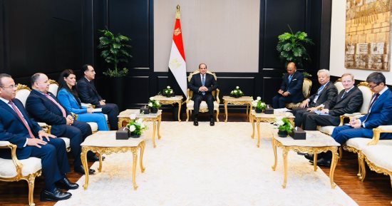 الرئيس السيسى يناقش مع رئيس البنك الآسيوى جهود إصلاح منظومة التمويل الدولية