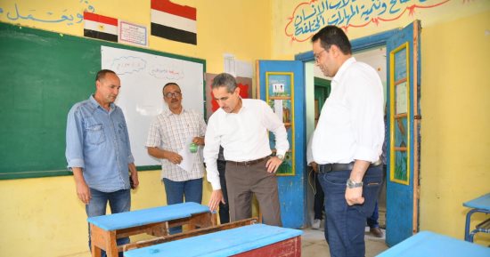 محافظ الغربية يتفقد 7 مدارس بالمحلة للتأكد من جاهزيتها لاستقبال العام الدراسى الجديد