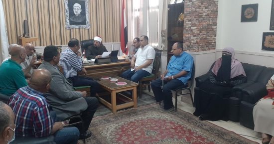رئيس "أزهرية الإسكندرية" يلتقى مديري الإدارات لبحث استعدادات العام الدراسي