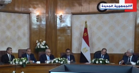 الخشت أمام الرئيس السيسي: جامعة القاهرة ضمن أفضل 50 جامعة على مستوى العالم