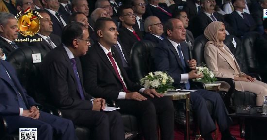 الرئيس السيسي يشاهد فيلما تسجيليا لإنجازات قطاع الشباب والرياضة فى 9 سنوات