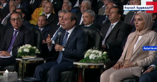 الرئيس السيسي يوجه وزير الشباب ببحث مضاعفة قيمة جوائز الأبطال الرياضيين