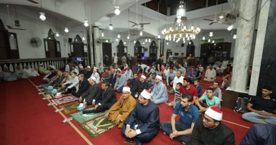 محافظ كفر الشيخ يشهد احتفال"الأوقاف" بذكرى المولد النبوي الشريف بمسجد الاستاد