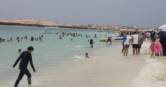 طقس مطروح اليوم.. معتدل والحرارة 31 درجة واستمرار الإقبال على الشواطئ