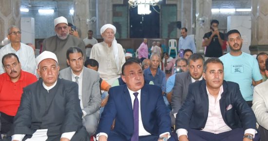 محافظ الإسكندرية: علينا الاقتداء بالسنة والابتعاد عن أى متطرف يعود بنا إلى الخلف