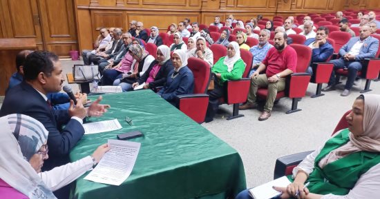 مدير تعليم الجيزة يؤكد أهمية مجموعات الدعم فى مكافحة الدروس الخصوصية