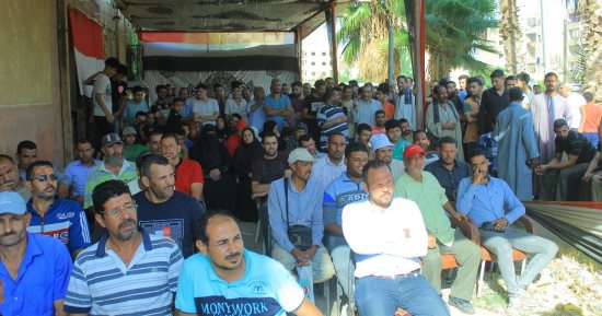 إقبال كثيف للمواطنين بالسلام والأزبكية وبدر لإجراء توكيلات انتخابات الرئاسة