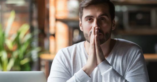 إزاى تاخذ قرار سليم من غير ما تحس بالندم بعد كده؟ نصائح يجب تطبيقها 