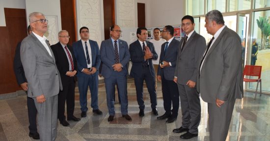 رئيس جامعة حلوان يتفقد استعدادات بدء الدراسة فى الجامعة الأهلية