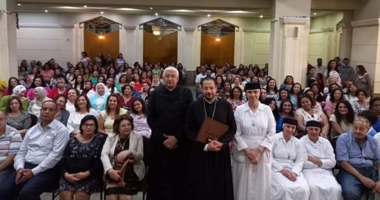  الأنبا باخوم يفتتح العام الدراسى الجديد بالمدارس التابعة للكنيسة